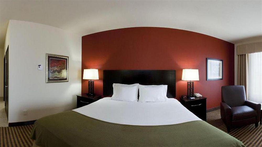 Holiday Inn Express & Suites Oklahoma City Nw - Quail Springs, An Ihg Hotel Εξωτερικό φωτογραφία